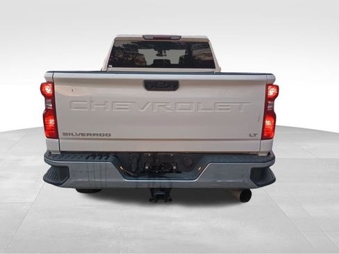 Used 2024 Chevrolet Silverado 2500 LT image 4