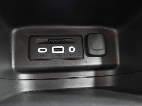Used 2022 Chevrolet Equinox LT FWD image 33