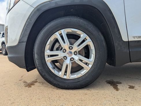 Used 2020 GMC Terrain SLE image 17