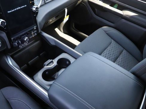 New 2025 RAM 1500 Big Horn image 27