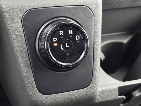 Used 2024 Ford E-Transit 148 High Roof image 8