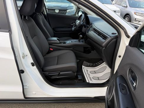 Used 2019 Honda HR-V EX image 13