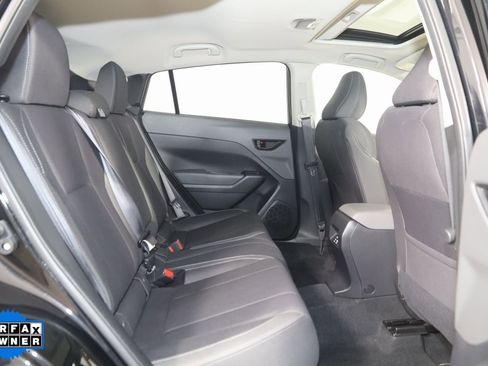 Used 2025 Subaru Crosstrek 2.0i Premium image 13