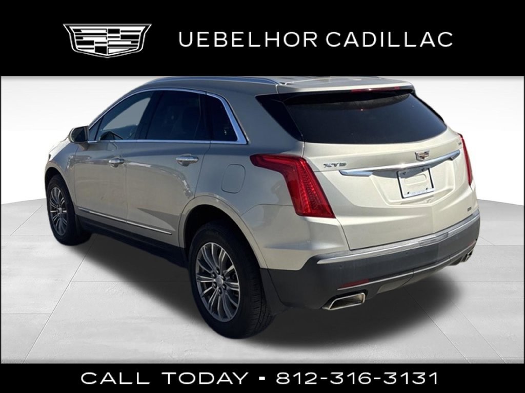 Used 2017 Cadillac XT5 Luxury w/ Driver Awareness Package FWD image 10