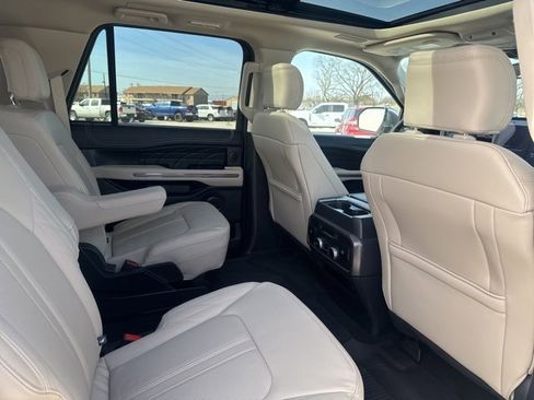 Used 2024 Ford Expedition Max Platinum image 26
