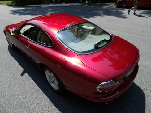 Used 1997 Jaguar XK8 Coupe RWD image 30