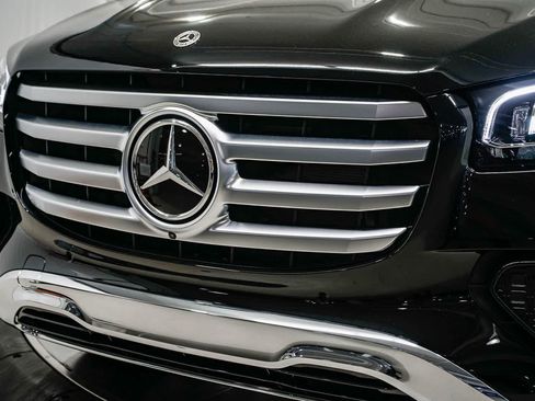 Used 2026 Mercedes-Benz GLS 450 4MATIC image 8