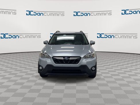 Used 2022 Subaru Crosstrek 2.0i Premium image 3