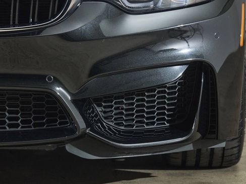 Used 2018 BMW M3 RWD image 16