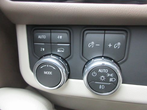 New 2026 GMC Yukon Denali image 17