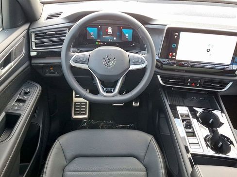 New 2026 Volkswagen Atlas Cross Sport SEL R-Line AWD/4WD image 7