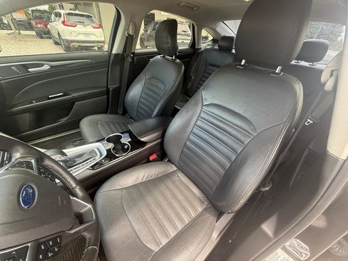 Used 2016 Ford Fusion SE FWD image 5