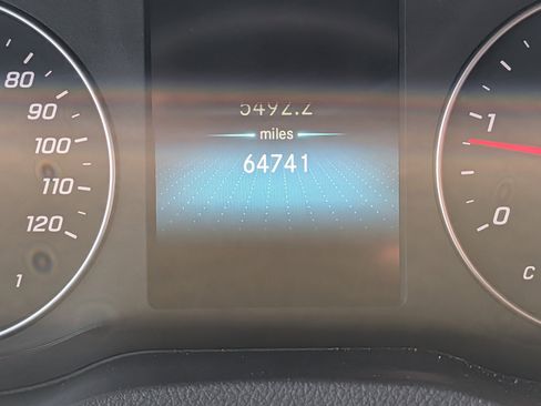 Used 2024 Mercedes-Benz Sprinter 2500 image 12