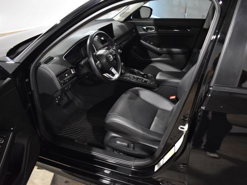 Certified 2024 Honda Civic Touring image 12