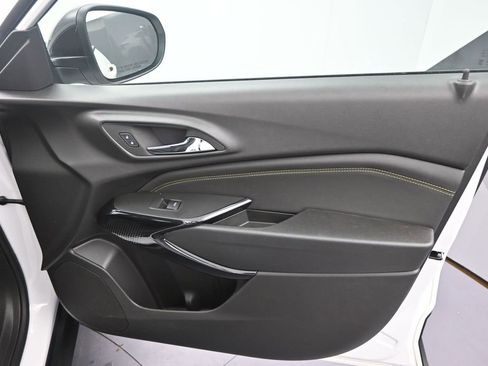 Used 2024 Chevrolet Trax ACTIV w/ Sunroof Package FWD image 22
