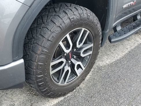 Used 2021 GMC Sierra 1500 AT4 w/ AT4 Value Package AWD/4WD image 6