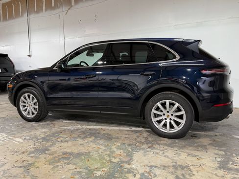 Used 2019 Porsche Cayenne S AWD/4WD image 2