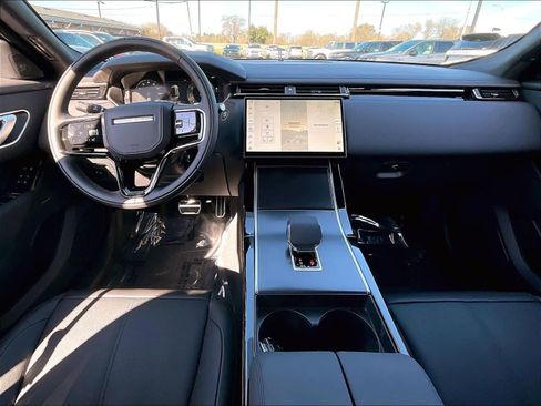 New 2026 Land Rover Range Rover Velar Dynamic SE image 7