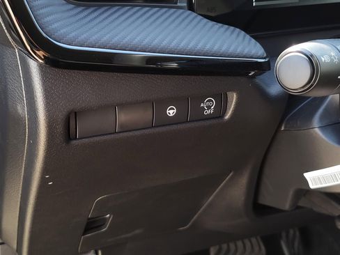 New 2026 Nissan Kicks SR image 20