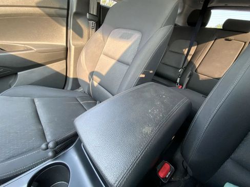 Used 2018 Hyundai Tucson SE FWD image 22