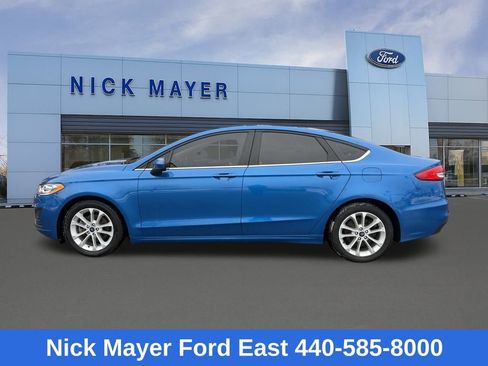 Used 2020 Ford Fusion SE image 4