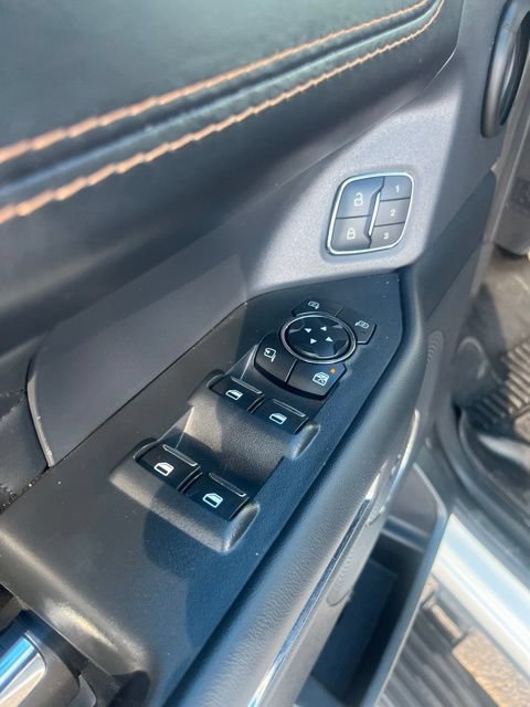 Used 2022 Ford Expedition Max Platinum AWD/4WD image 16
