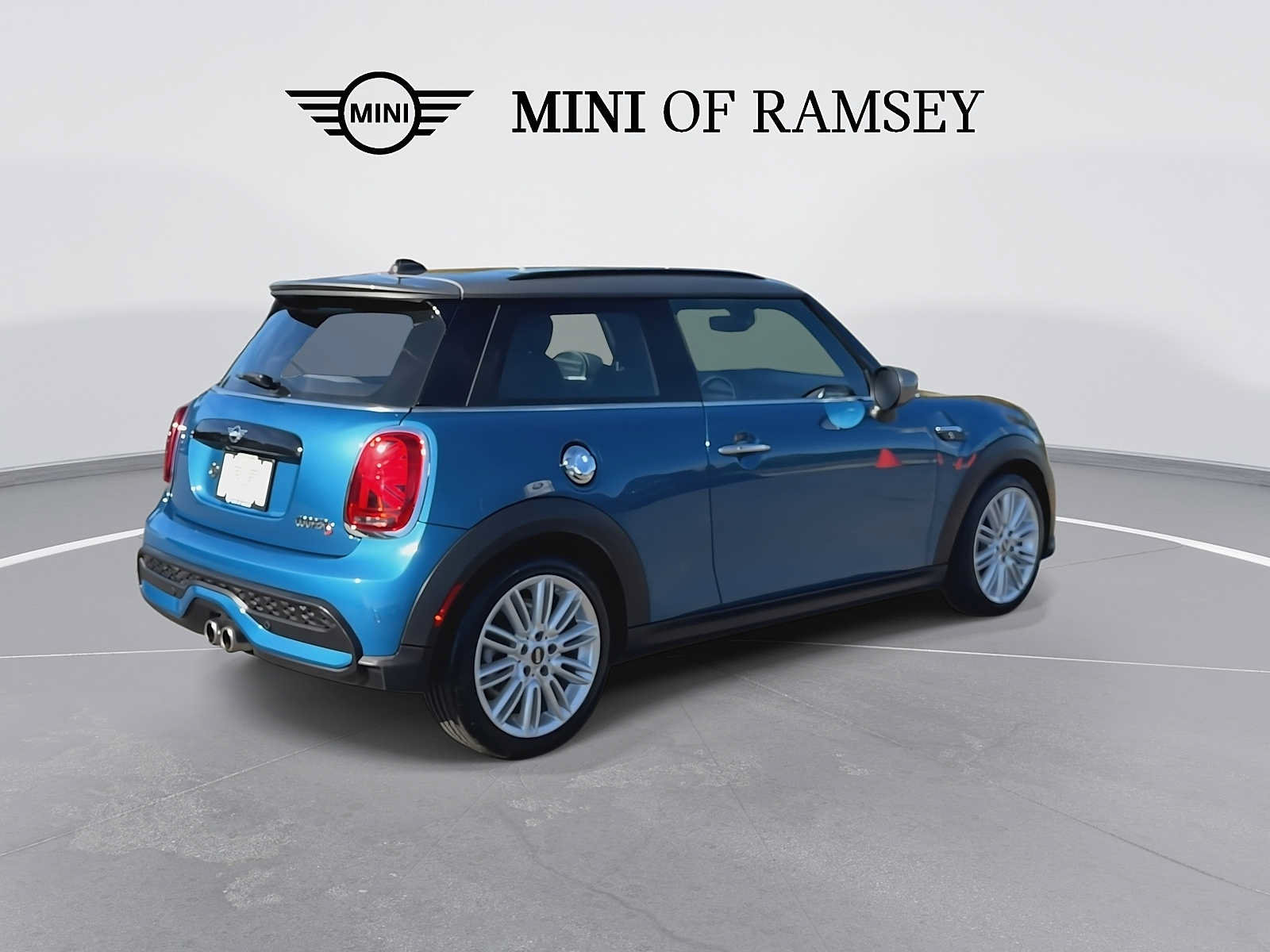 Used 2024 MINI Cooper S FWD image 8