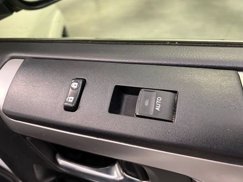Used 2018 Toyota 4Runner Limited w/ Four Season Floor Mat Package AWD/4WD image 37