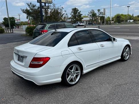 Used 2013 Mercedes-Benz C 250 Sedan image 4