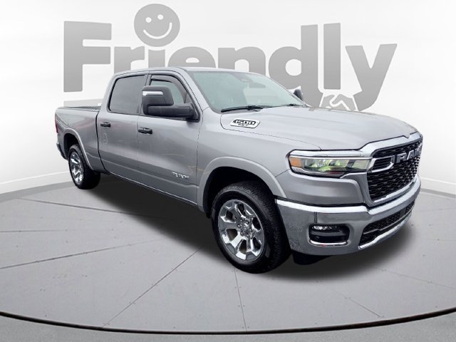 Used 2025 RAM 1500 Big Horn AWD/4WD image 3