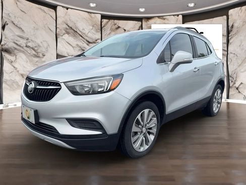 Used 2019 Buick Encore Preferred FWD image 2
