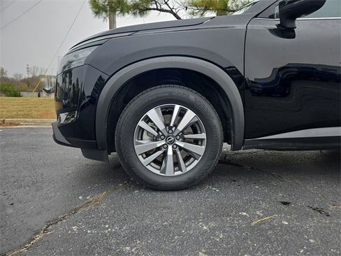 Certified 2025 Nissan Pathfinder SL image 37