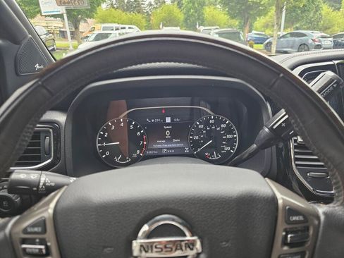 Used 2021 Nissan Titan Platinum Reserve AWD/4WD image 25