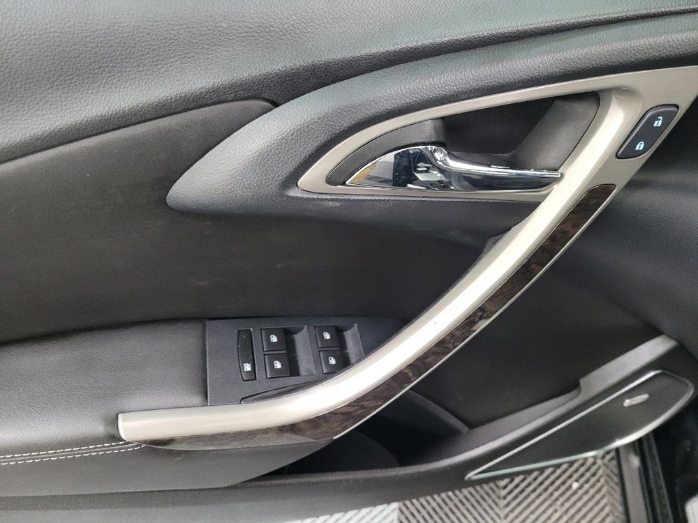 Used 2016 Buick Verano Leather w/ Experience Buick Package FWD image 27