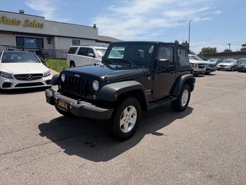 Used 2014 Jeep Wrangler Sport w/ Trailer Tow Group AWD/4WD image 2