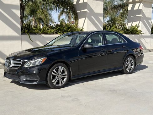 Used 2014 Mercedes-Benz E 250 BlueTEC Sedan image 3