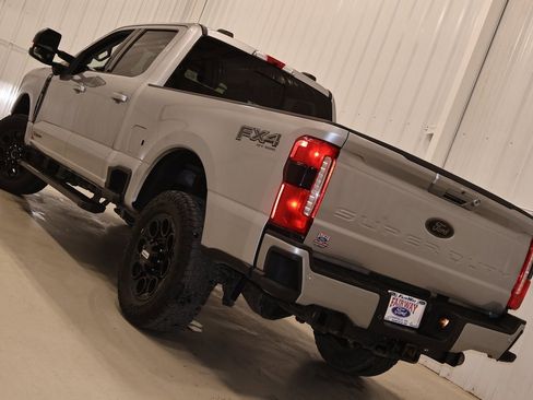 Used 2024 Ford F350 Lariat w/ Lariat Ultimate Package image 40