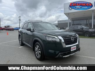 Used 2022 Nissan Pathfinder SL image 1