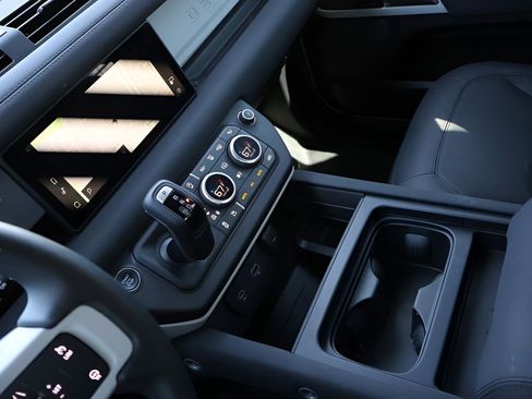 Certified 2023 Land Rover Defender 110 S image 19