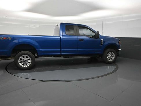Certified 2022 Ford F250 XL w/ STX Appearance Package AWD/4WD image 9