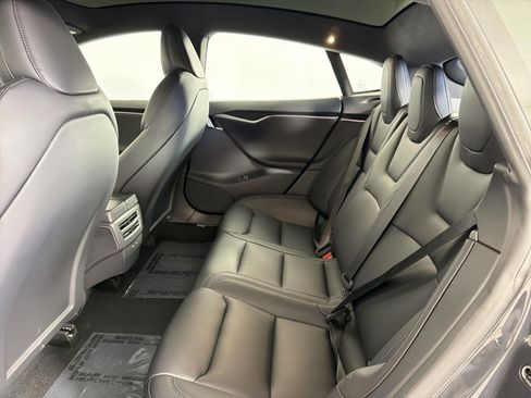 Used 2021 Tesla Model S Performance image 27