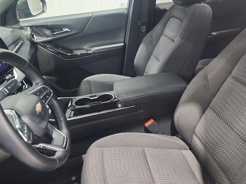 Used 2025 Chevrolet Equinox LT FWD image 20