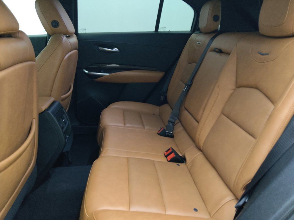 Used 2021 Cadillac XT4 Premium Luxury FWD image 18