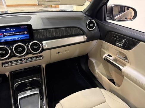 New 2026 Mercedes-Benz GLB 250 image 15