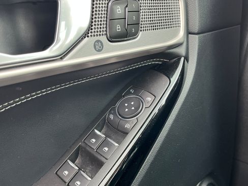 Used 2022 Ford Explorer ST w/ Equipment Group 401A AWD/4WD image 24