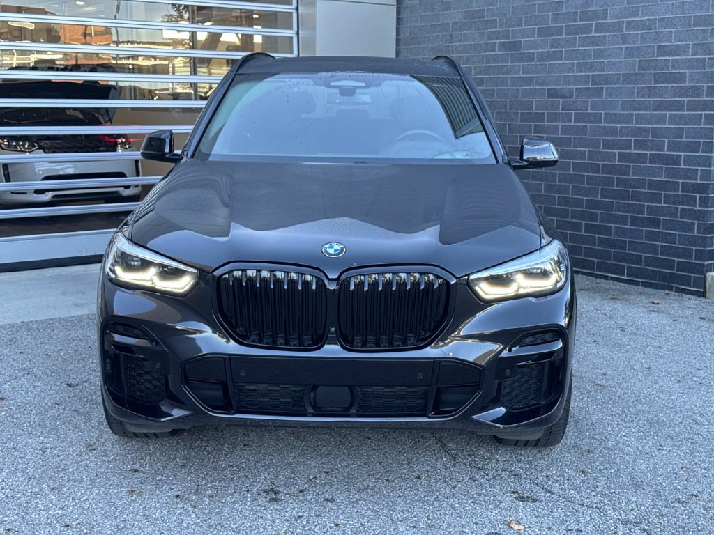 Used 2023 BMW X5 xDrive40i w/ M Sport Package AWD/4WD image 2