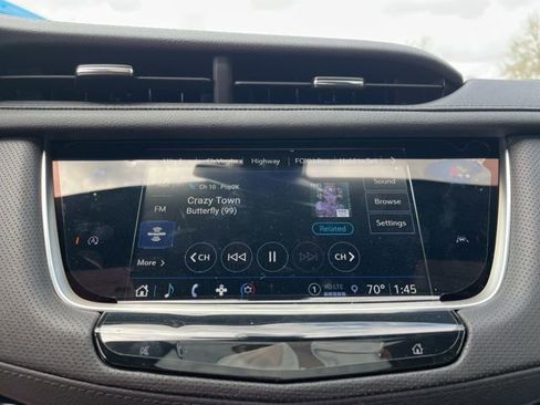 New 2025 Cadillac XT6 Luxury image 26