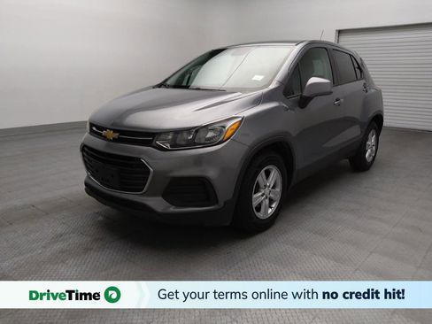 Used 2020 Chevrolet Trax LS w/ Tint and Cruise Package FWD image 1