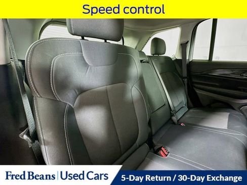 Used 2023 Jeep Grand Cherokee Laredo w/ Luxury Tech Group I AWD/4WD image 33