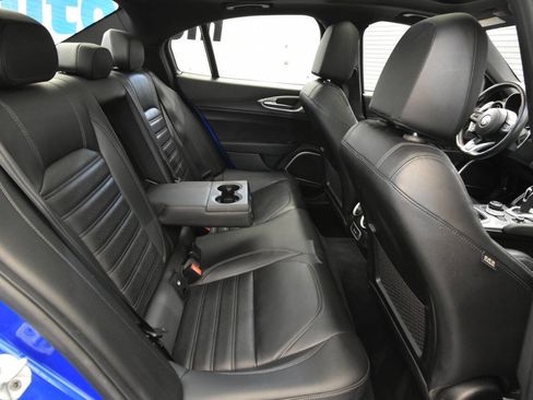 Used 2023 Alfa Romeo Giulia Veloce image 15